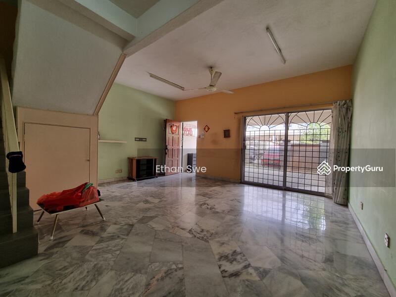 For Sale - Taman universiti indah, Double Storey, Serdang