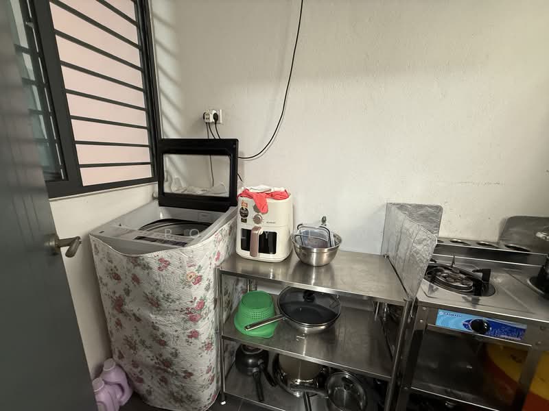 Condominium for Sale at Emerald Residence - Polly Lew - Kitchen - PropertyGuru.com.my