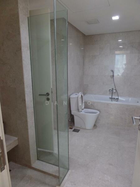 Service Residence for Rent at Hampshire Place - Dan Lo - Bathroom - PropertyGuru.com.my