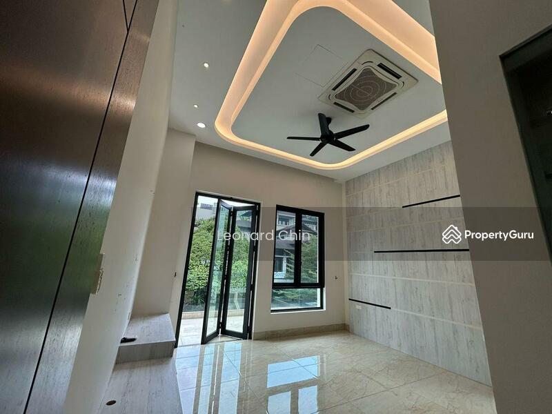 Rumah Banglo untuk Dijual di Country Heights Damansara (Kuala Lumpur) - Leonard Chin - Entrance - PropertyGuru.com.my