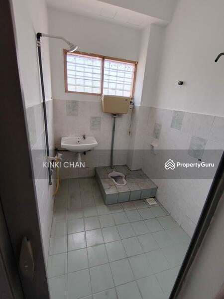 Rumah Teres untuk Disewa di Kajang (Selangor) - KINKI CHAN - Bathroom - PropertyGuru.com.my