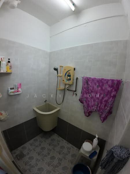 Rumah Flat untuk Dijual di Desa Mawar - Jacky Yeoh - Bathroom - PropertyGuru.com.my
