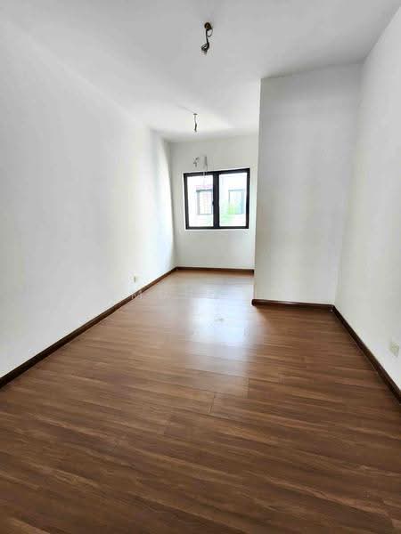 Rumah Teres 3-Tingkat untuk Dijual di Lake Fields (Sungai Besi) - Edmund Lee - Study - PropertyGuru.com.my