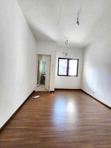 Rumah Teres 3-Tingkat untuk Dijual di Lake Fields (Sungai Besi) - Edmund Lee - Bedroom - PropertyGuru.com.my