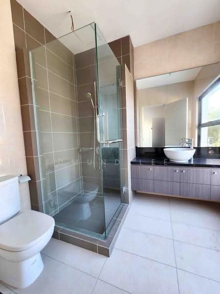 Rumah Teres 3-Tingkat untuk Dijual di Lake Fields (Sungai Besi) - Edmund Lee - Bathroom - PropertyGuru.com.my