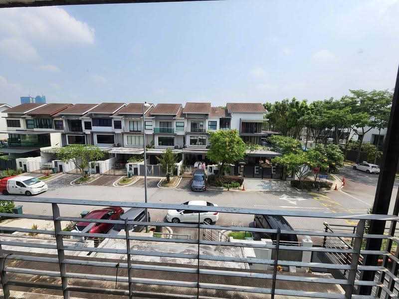 Rumah Teres 3-Tingkat untuk Dijual di Lake Fields (Sungai Besi) - Edmund Lee - View - PropertyGuru.com.my