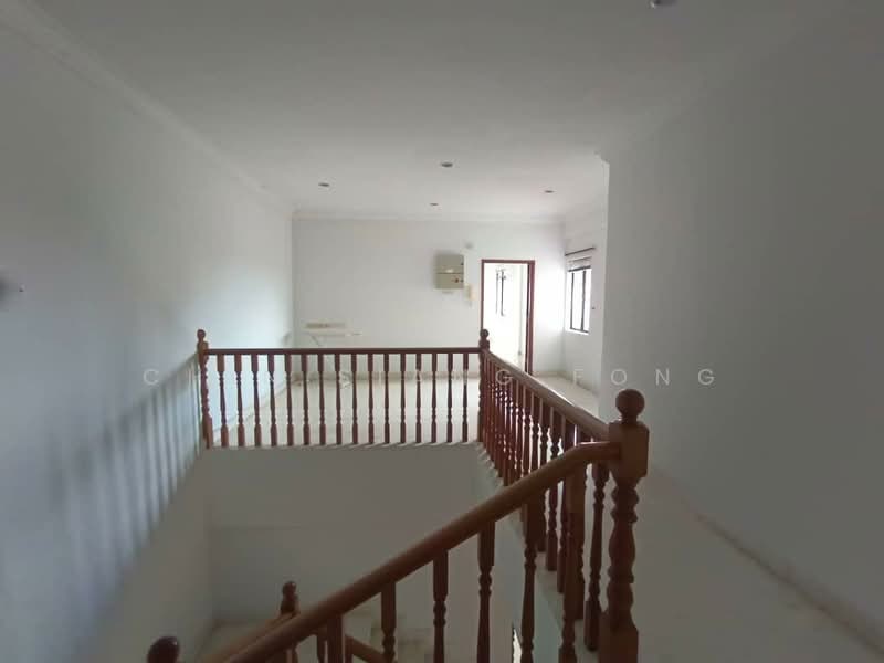 Kondominium untuk Dijual di Straits Court - Chin Siang Fong - Stairs - PropertyGuru.com.my