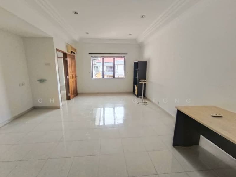 Kondominium untuk Dijual di Straits Court - Chin Siang Fong - Living Room - PropertyGuru.com.my