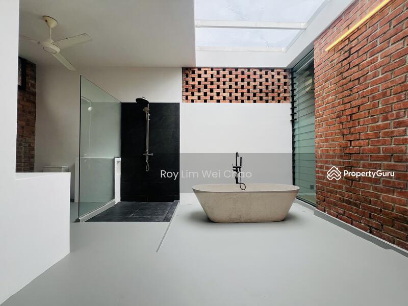 Bungalow for Rent in Leisure Farm (Gelang Patah) - Roy Lim Wei Chao - Bathroom - PropertyGuru.com.my