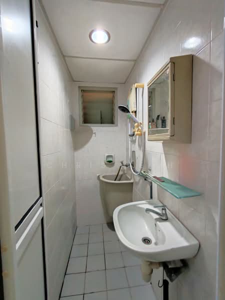 Taman Kheng Tian untuk Untuk Dijual - RM 370,000, Mac 2026 - Bathroom - PropertyGuru.com.my