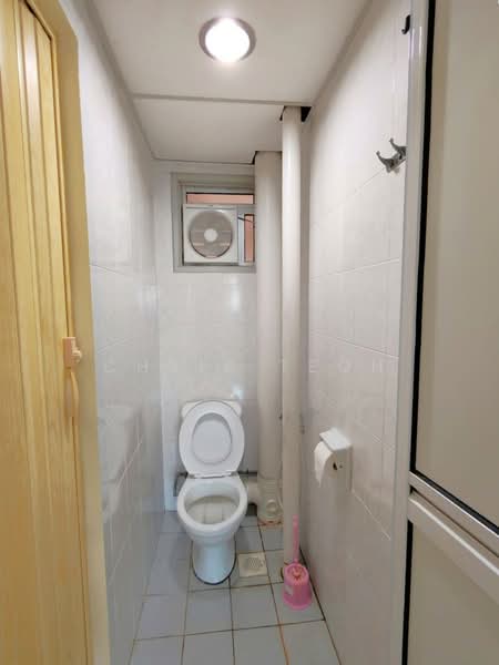 Pangsapuri untuk Dijual di Taman Kheng Tian - Chris Teoh - Bathroom - PropertyGuru.com.my