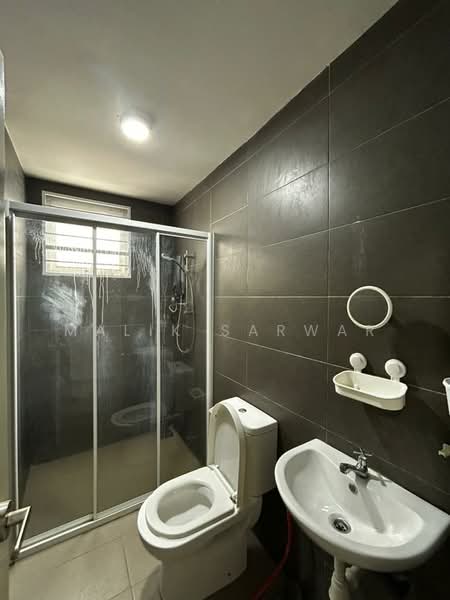 Condominium for Rent at Mutiara Ville - Malik Sarwar - Bathroom - PropertyGuru.com.my