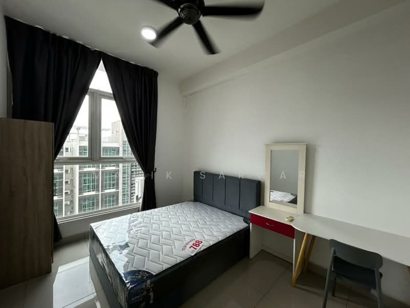 Condominium for Rent at Mutiara Ville - Malik Sarwar - Medium Room - PropertyGuru.com.my