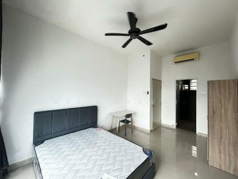 Condominium for Rent at Mutiara Ville - Malik Sarwar - Master Room - PropertyGuru.com.my