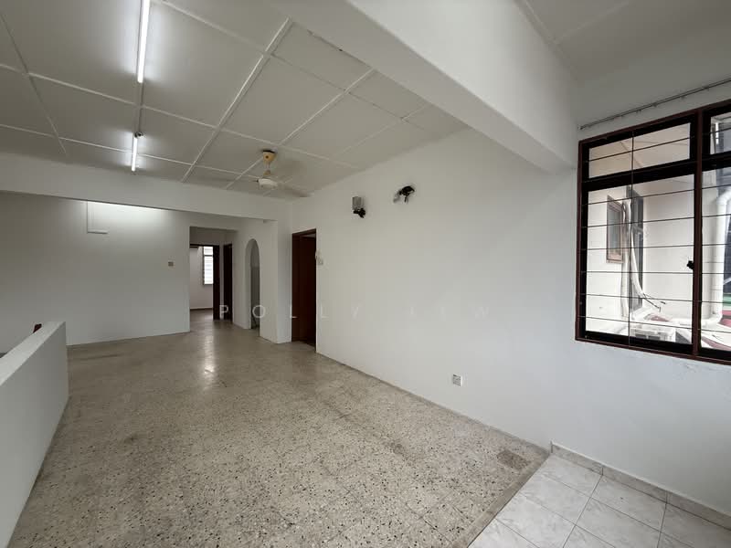 Townhouse for Sale in Kuala Lumpur (Kuala Lumpur) - Polly Lew - Living Room - PropertyGuru.com.my