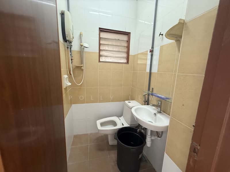 Townhouse for Sale in Kuala Lumpur (Kuala Lumpur) - Polly Lew - Bathroom - PropertyGuru.com.my
