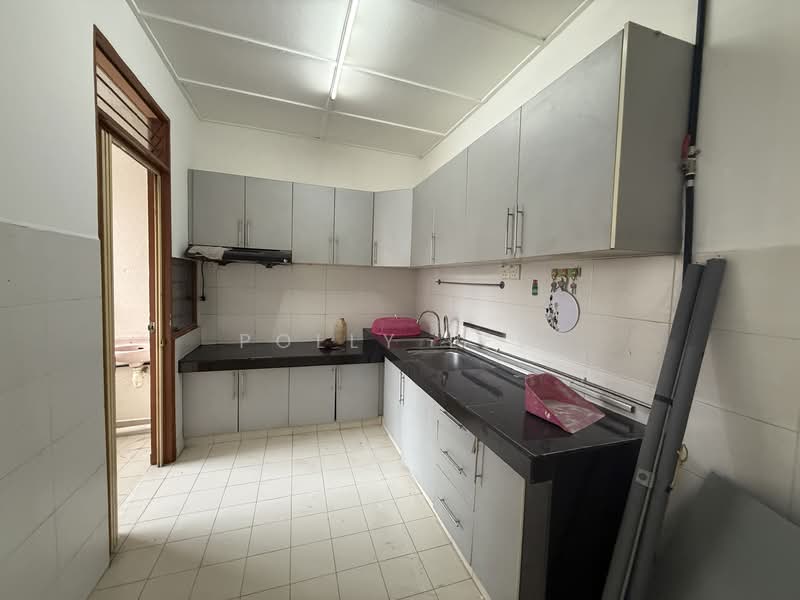 Townhouse for Sale in Kuala Lumpur (Kuala Lumpur) - Polly Lew - Kitchen - PropertyGuru.com.my