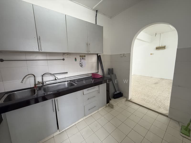 Townhouse for Sale in Kuala Lumpur (Kuala Lumpur) - Polly Lew - Kitchen - PropertyGuru.com.my