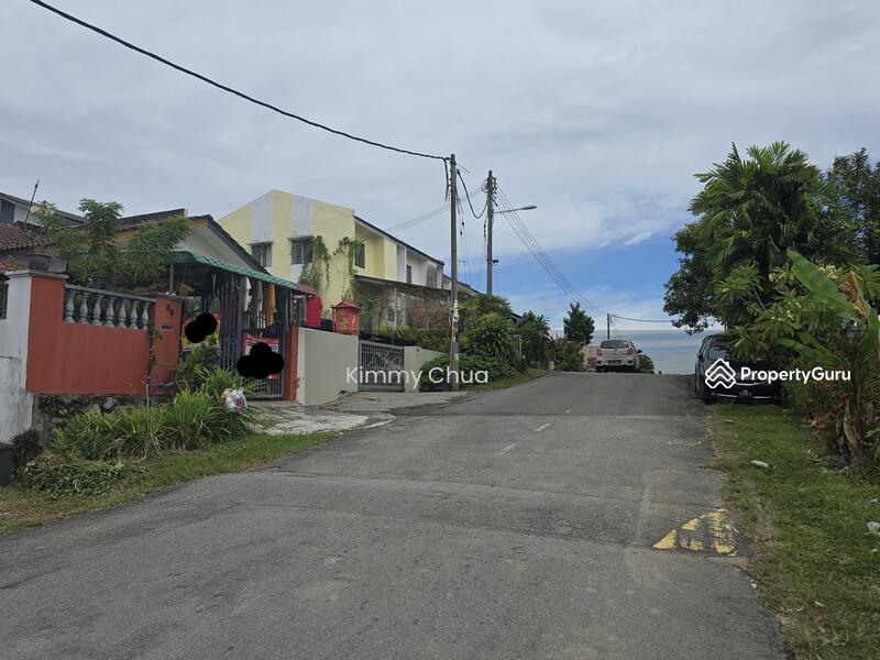 Ruang depan rumah dan ruang parking