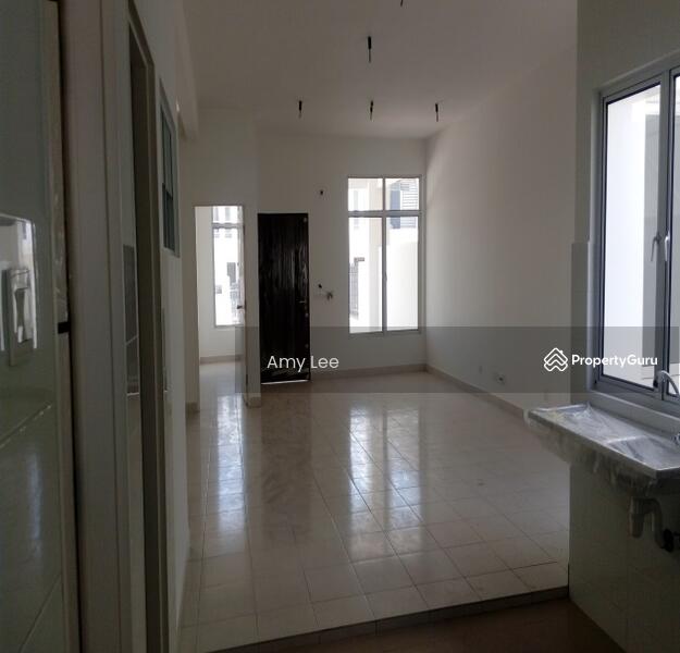 2-storey Terraced House for Sale in Semenyih (Selangor) - Amy Lee - Living Room - PropertyGuru.com.my