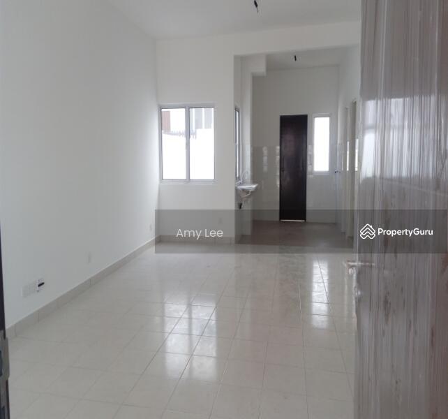 2-storey Terraced House for Sale in Semenyih (Selangor) - Amy Lee - Living Room - PropertyGuru.com.my