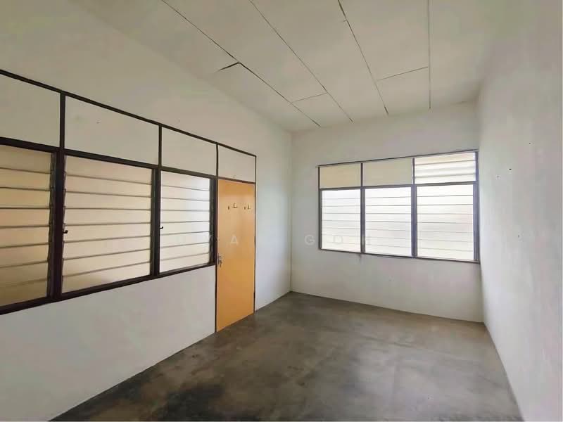 Terraced House for Sale in Island Glades (Jelutong) - Qyan Goh - PropertyGuru.com.my