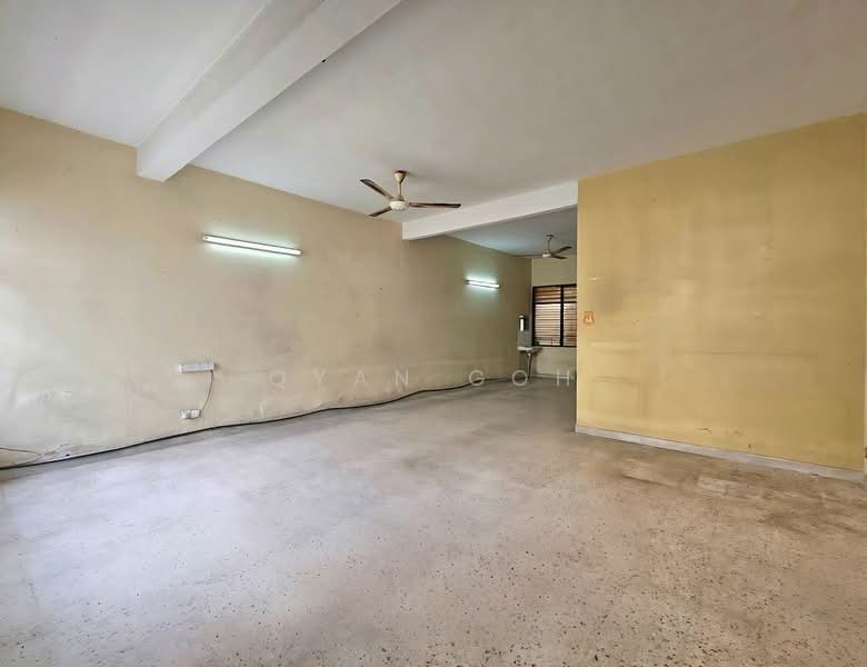 Terraced House for Sale in Island Glades (Jelutong) - Qyan Goh - Living Room - PropertyGuru.com.my