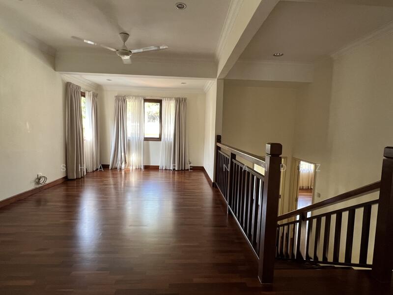 Upstairs Family Area