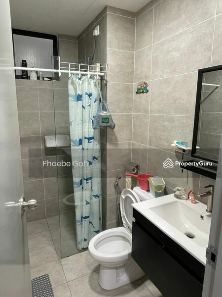 Mastroom Bathroom