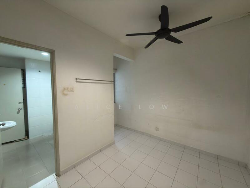 2-storey Terraced House for Sale in Rawang (Selangor) - Alice Low - Bathroom - PropertyGuru.com.my