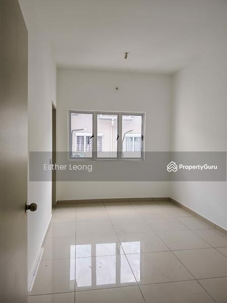 2-storey Terraced House for Sale in Bandar Rimbayu (Telok Panglima Garang) - Esther Leong - Room - PropertyGuru.com.my