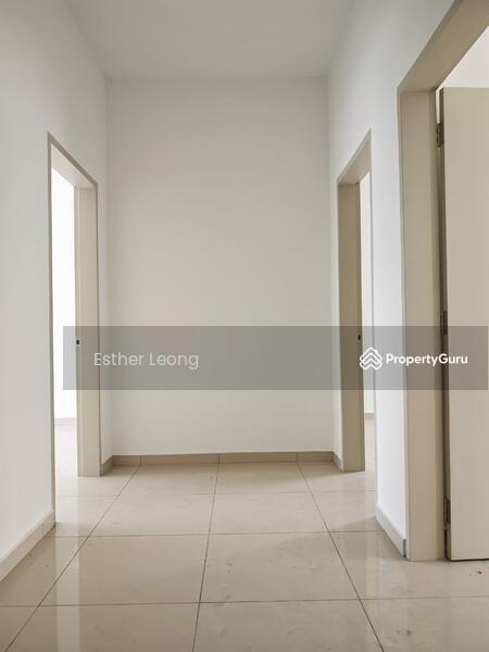 2-storey Terraced House for Sale in Bandar Rimbayu (Telok Panglima Garang) - Esther Leong - Hallway - PropertyGuru.com.my