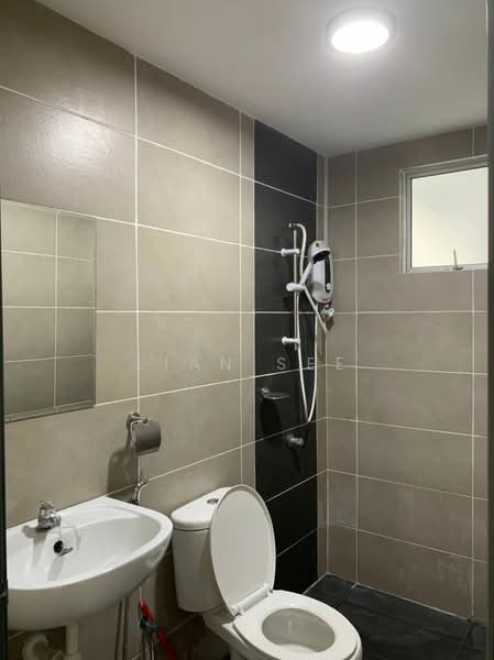 Apartment for Rent at Palm Garden Apartment - Lian See - Bathroom - PropertyGuru.com.my