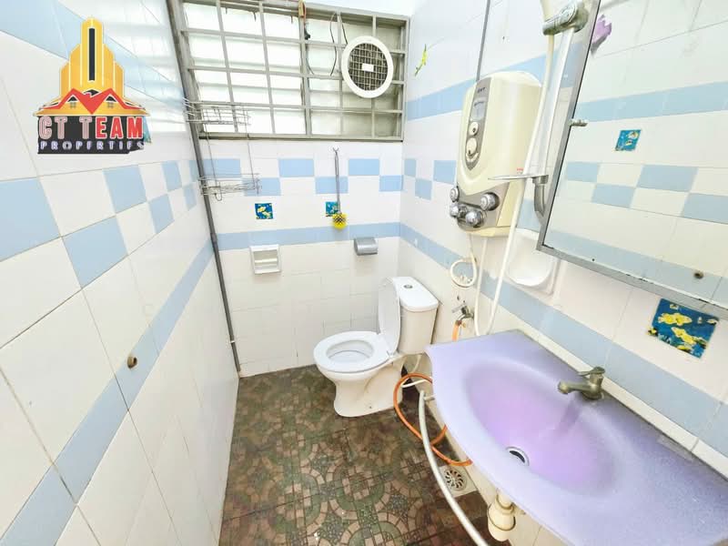 Rumah Teres 1 Tingkat untuk Dijual di Taman Restu (Kajang) - Celestine Ting - Bathroom - PropertyGuru.com.my