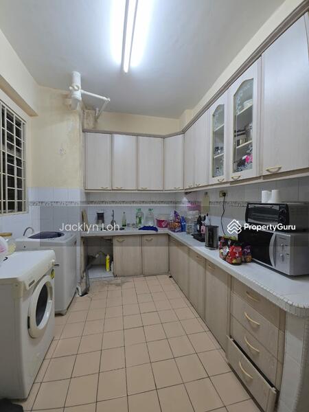 Condominium for Sale at Impian Heights - Jacklyn Loh - Kitchen - PropertyGuru.com.my
