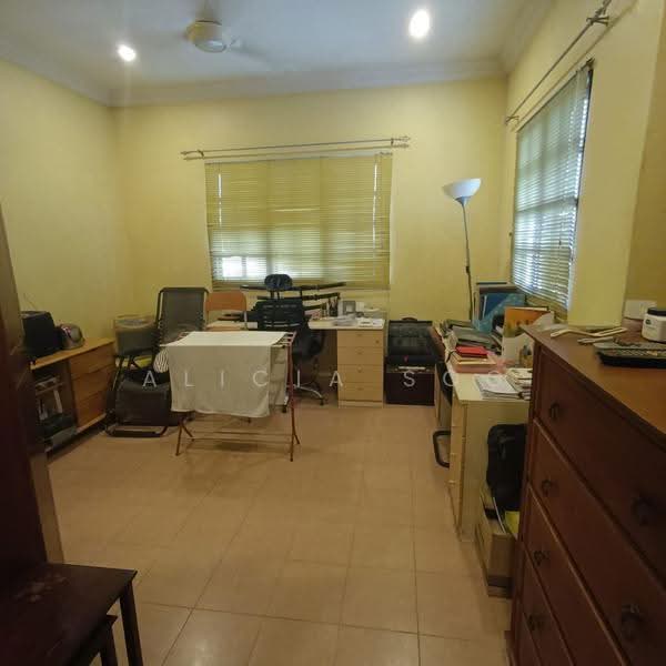 Bungalow House for Sale in Bandar Country Homes (Rawang) - Alicia Soo - Study - PropertyGuru.com.my