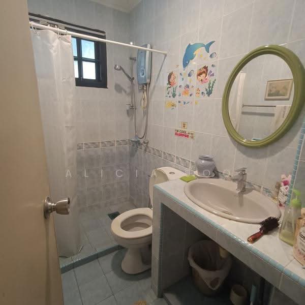 Bungalow House for Sale in Bandar Country Homes (Rawang) - Alicia Soo - Bathroom - PropertyGuru.com.my