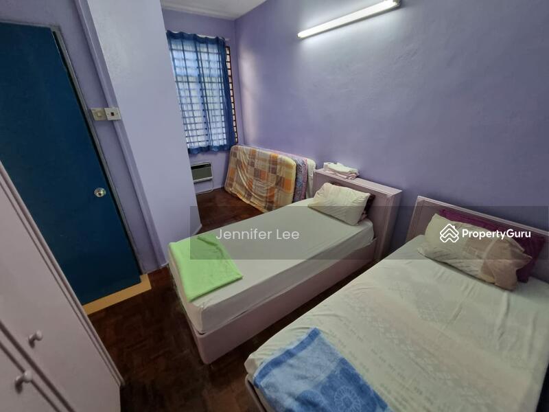 Pangsapuri untuk Dijual di Bayu Emas Apartments - Jennifer Lee - Bedroom - PropertyGuru.com.my