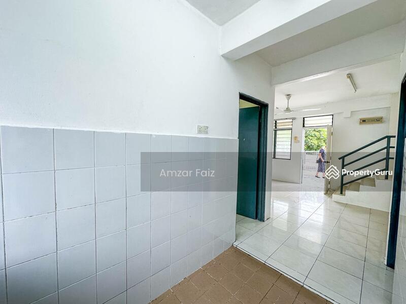 Rumah Teres 2 Tingkat untuk Dijual di Taman Salak Perdana (Dengkil) - Amzar Faiz - Corridor - PropertyGuru.com.my