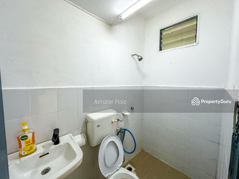 Rumah Teres 2 Tingkat untuk Dijual di Taman Salak Perdana (Dengkil) - Amzar Faiz - Bathroom - PropertyGuru.com.my