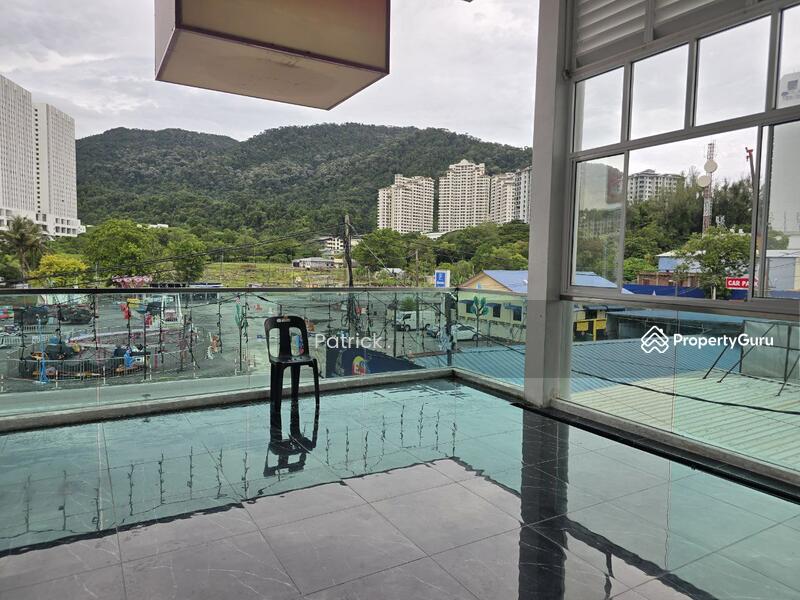 1st Floor Shop Lot【Ferringhi Walk】7600sf Batu Ferringhi untuk Untuk Disewa - RM 15,000 /bulan, Apr 2026 - Balcony - PropertyGuru.com.my