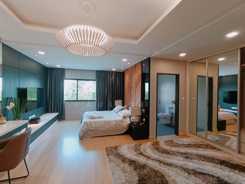 3-storey Terraced House for Sale in Selayang (Selangor) - Pauline . - Master Bedroom - PropertyGuru.com.my