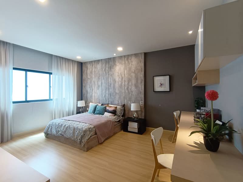 3-storey Terraced House for Sale in Selayang (Selangor) - Pauline . - Master Bedroom - PropertyGuru.com.my