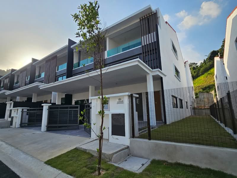 Rumah Teres 3 Tingkat untuk Dijual di Bandar Baru Selayang (Selayang) - Pauline . - Exterior - PropertyGuru.com.my