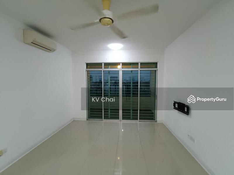 Kondominium untuk Dijual di Kiara Residence (Residensi Kiara Jalil 1) - KV Chai - Living Room - PropertyGuru.com.my