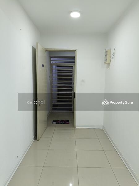 Kondominium untuk Dijual di Kiara Residence (Residensi Kiara Jalil 1) - KV Chai - Entrance - PropertyGuru.com.my