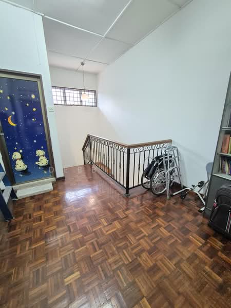 Rumah Teres 2-Tingkat untuk Dijual di Taman Lucky (Bangsar) - Debbie Lam - Stairs - PropertyGuru.com.my