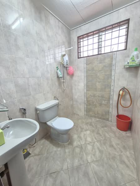 Rumah Teres 2-Tingkat untuk Dijual di Taman Lucky (Bangsar) - Debbie Lam - Bathroom - PropertyGuru.com.my