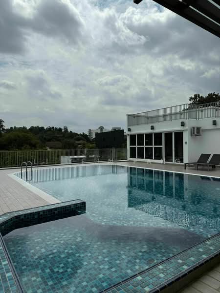 Kondominium untuk Disewa di Aman Beringin - Li Yeun Pang - Pool - PropertyGuru.com.my