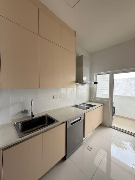 Kondominium untuk Disewa di Aman Beringin - Li Yeun Pang - Kitchen - PropertyGuru.com.my
